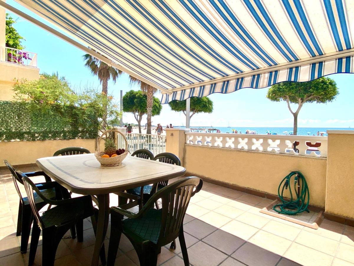 Casa Comoda Delante De La Playa Con Vista Al Mar كامبريلس المظهر الخارجي الصورة